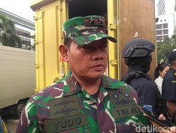 2 Kapal Coast Guard China Masih di ZEE RI, TNI: Lintas Damai, Tak Dilarang
