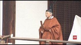 VIDEO: Kaisar Akihito Awali Proses Turun Takhta Dengan Berdoa