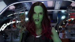 Alasan Zoe Saldana Ingin Mainkan Ulang Peran Gamora di Avengers