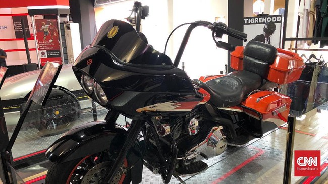 Telkomsel IIMS 2019 juga diramaikan deretan motor Presiden RI. Tigrehood memajang tiga motor yaitu milik Soeharto, Susilo Bambang Yudhoyono dan Joko Widodo.