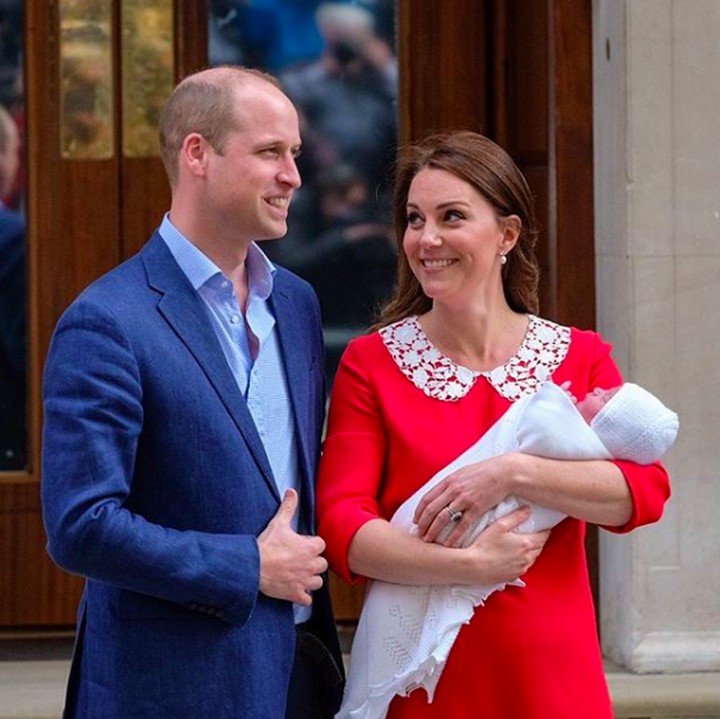 Setelah 8 tahun menikah, mereka dikarunia tiga anak. Pada April 2018, lahir anak ketiga mereka Pangeran Louis. (Foto: Instagram @kensingtonroyal)
