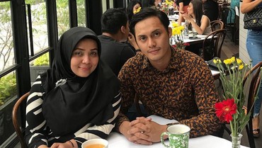 img-title Saling Follow IG hingga Foto Mesra, Muzdalifah & Fadel Islami Baikan?