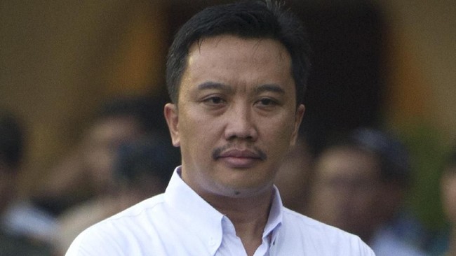 Staf pribadi Menpora, Miftahul Ulum mengakui memberi 'uang kopi' Rp2 juta dari Sekjen KONI Ending Fuad Hamidy kepada dua anak Imam Nahrawi.