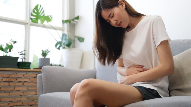 Berikut ini tanda-tanda wanita tidak subur atau mandul yang bisa Bunda ketahui. Salah satunya tidak mengalami menstruasi hingga penurunan gairah seks.