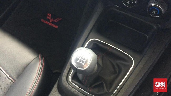 Telkomsel IIMS 2019 menjadi peluncuran harga Wuling Confero S ACT. Pengendara yang belum terbiasa tidak butuh waktu lama untuk mengenali kerja transmisinya.