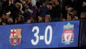 FOTO: Tiga Gol Barcelona Membuat Liverpool Merana