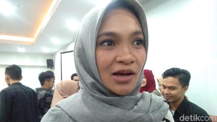 hanum rais, 2/5/2019