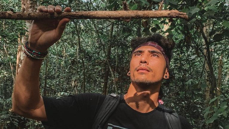 Denny Sumargo dan Vincent Verhaag menikmati liburan serunya di MTMA Survival Kutai yang tayang pada Minggu (5/5) pukul 08.30 WIB hanya di Trans TV.