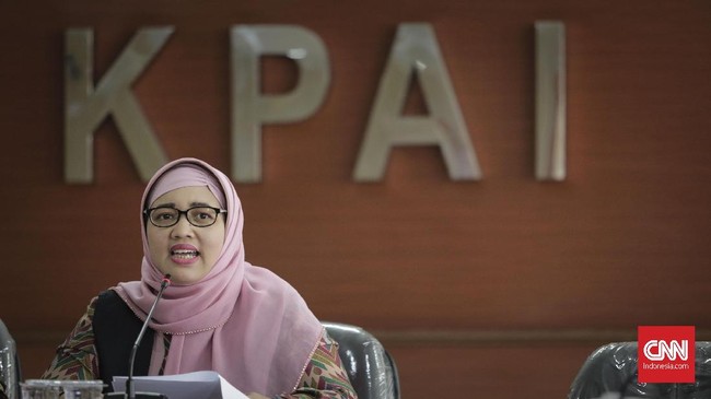 Komisioner KPAI Retno Listyarti mendorong pemerintah menggenjot vaksinasi untuk siswa di masa pembelajaran tatap muka ini.