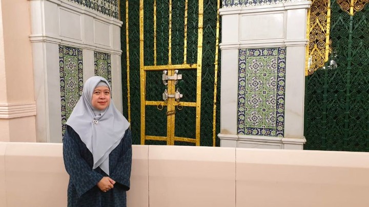Potret Puan Maharani Ziarah ke Makam Nabi Muhammad Jelang ...