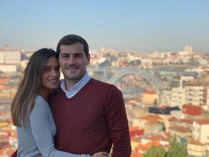 6 Momen Romantis Kiper FC Porto Iker Casillas dan Istri