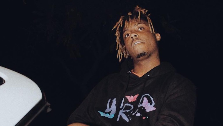 Inilah 7 potret keren Juice WRLD, seorang penyanyi pendatang baru yang meraih penghargaan untuk nominasi Top New Artist di Billboard Music Awards 2019.