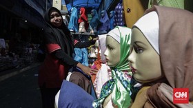 Sertifikasi Halal Diklaim Dongkrak Omzet Pedagang Wong Cilik