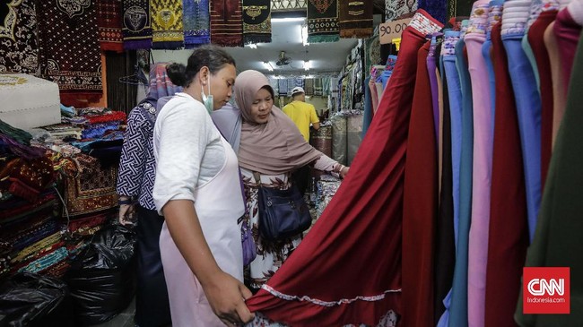Riset Mandiri Institute mencatat Indeks Belanja Masyarakat (Mandiri Spending Index) naik pada pertengahan Agustus seiring pelonggaran PPKM.