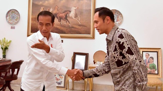 Bagaimanakah komposisi kekuatan politik Jokowi usai Demokrat masuk kabinet? Apakah hanya tersisa PKS atau partai nonkoalisi Prabowo-Gibran yang jadi oposisi?