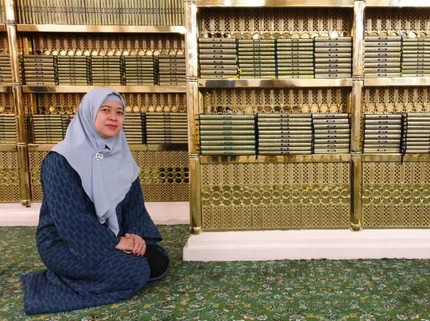 Potret Puan Maharani Ziarah ke Makam Nabi Muhammad Jelang Ramadan