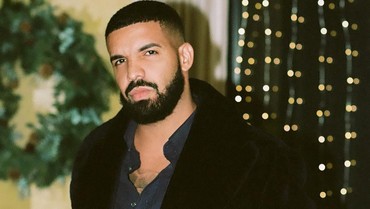 img-title Drake Tolak Masuk Nominasi Grammy Awards 2022, Ada Apa?