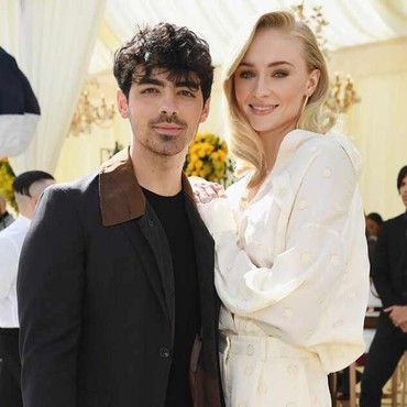 Joe Jonas-Sophie Turner Gelar Pesta Pernikahan Romantis di Paris