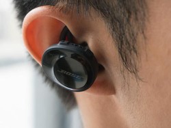 Ini Deretan Maskapai yang Larang Penumpang Pakai Headset Bluetooth di Pesawat