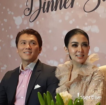 Makna Penting Jambul Khatulistiwa Syahrini Bagi Reino Barack