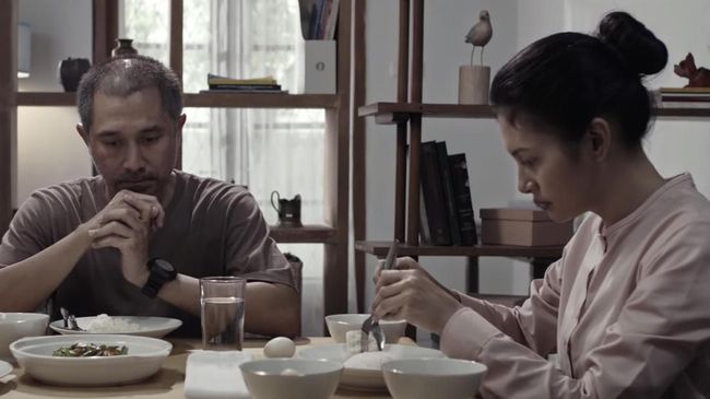 Ulasan Film: '27 Steps of May' Sutradara Ravi Bharwani membawa penonton menyelami rasa sakit sekaligus menyesakkan May, yang menjadi korban pemerkosaan sekelompok orang saat berusia 14 tahun.