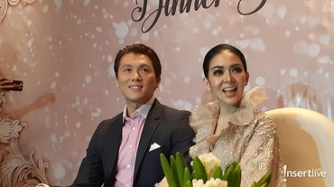 img-title Benarkah Syahrini Hamil?