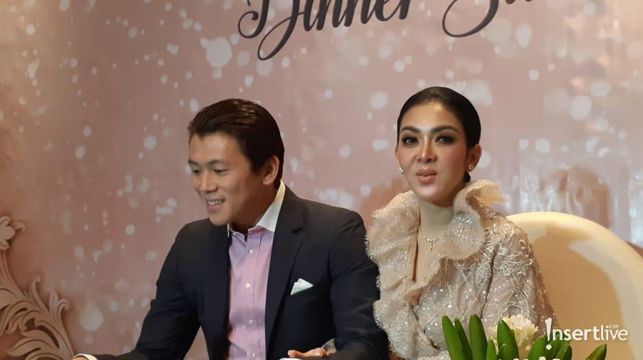 Syahrini dan Reino Barack kembali menjadi sorotan netizen.