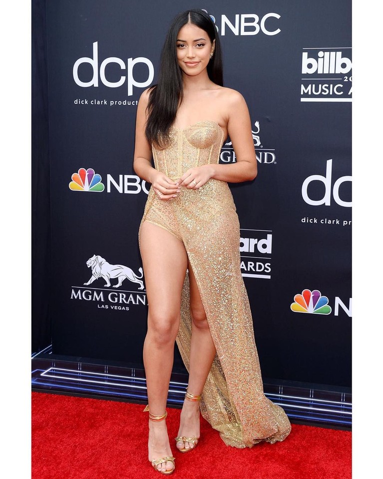 10 Artis dengan Kostum Terbaik di Ajang BBMA 2019 Ajang BBMA 2019, menjadi ajang penghargaan yang bergengsi untuk pamer penampilan para artis dunia. Dilansir dari Dailymail, berikut penampilan terbaik mereka.