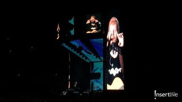 img-title Ed Sheeran Buka Konser dengan Lagu 'Castle On The Hills'