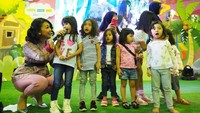 <p>Berbagai program juga diselenggarakan misalnya <em>kids colouring</em>, <em>baby race</em>, <em>online shopping race</em>, <em>story telling</em>, dan<em> kids costume competiition</em>. (Foto: Mother & Baby Fair 2019)  </p>
