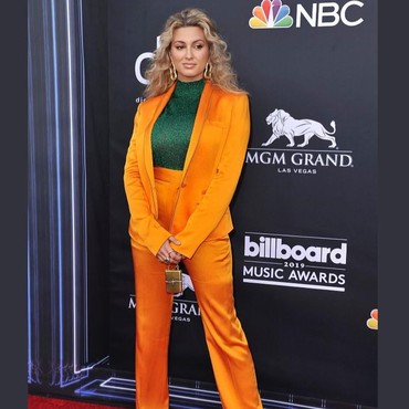 Lirik Lagu Dear No One - Tori Kelly