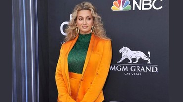 Lirik Lagu Dear No One - Tori Kelly