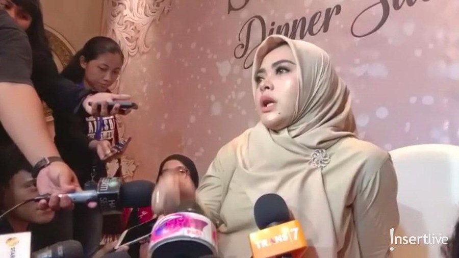 Keduanya bersitegang gara-gara masalah peyek.