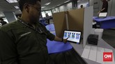 FOTO: Simulasi e-Voting untuk Pemilu di Gedung BPPT Untuk menyempurnakan kecepatan dan ketepatan dalam proses pemilu berbasis e-voting, BPPT pun melakukan simulasi, Jumat (3/5).