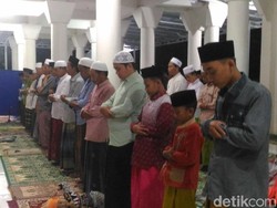Pandemi Corona, Kemenag Sumbar Tiadakan Salat Tarawih Selama Ramadan