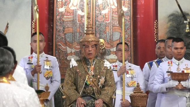 Maha Vajiralongkorn Resmi Duduki Takhta Raja Thailand