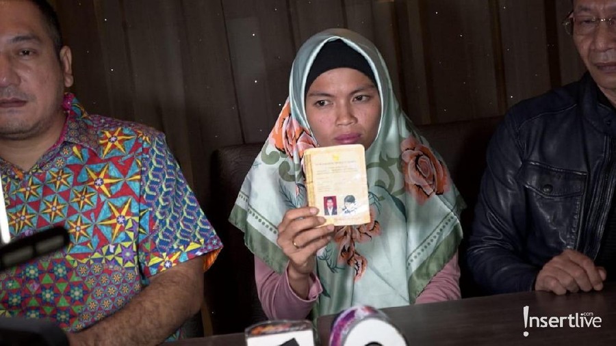 Bopak Castello mengguat cerai istrinya, Putri Mayang Sari, sekaligus meminta tes DNA.