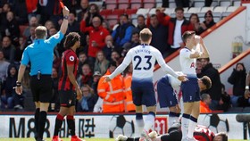 Dua Kartu Merah yang Menyulitkan Tottenham