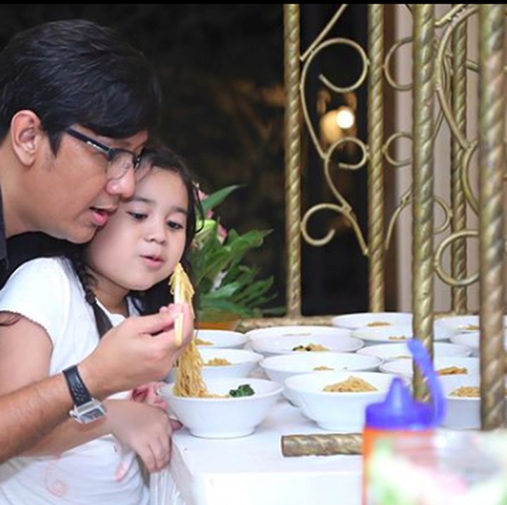 <p>Semoga Lova dan Ayah Andre sehat dan kompak selalu ya. (Foto: Instagram @andreastaulany)  </p>