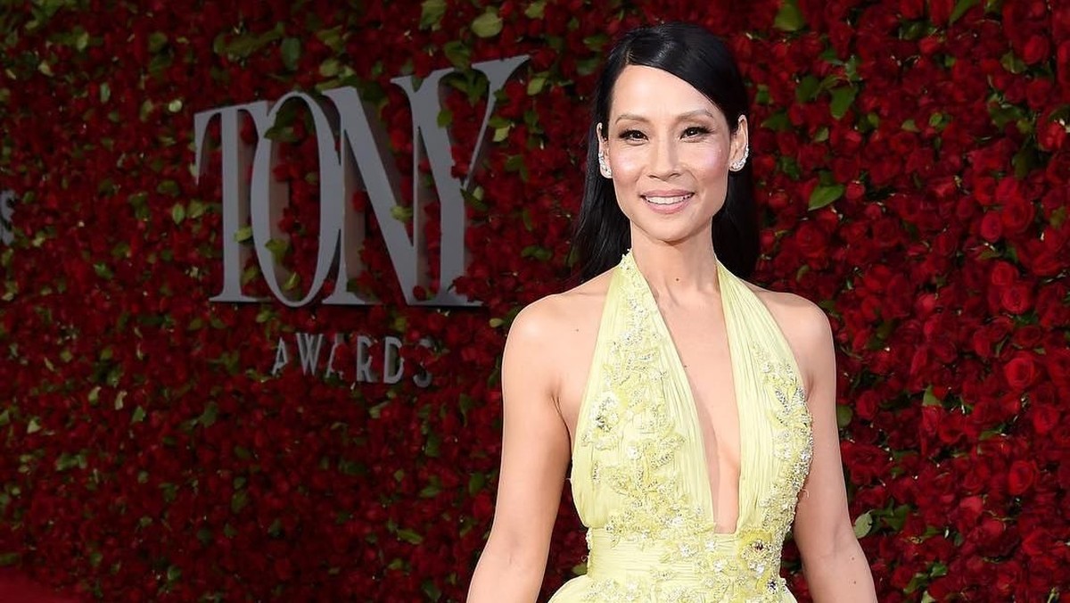 Lucy Liu adalah artis Amerika Serikat keturunan Asia yang namanya masuk dalam Hollywood Walk Of Fame&period; Ini lah deretan potret cantik Lucy Liu&period;
