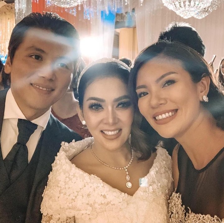 <p>Banyak sekali selebriti yang menghadiri Dinner Silaturahmi, yang digelar di Four Season Hotel, Jakarta, pada Jumat (3/5/2019), termasuk presenter dan model Aline Andita. (Foto: Instagram @aline_adita)</p>