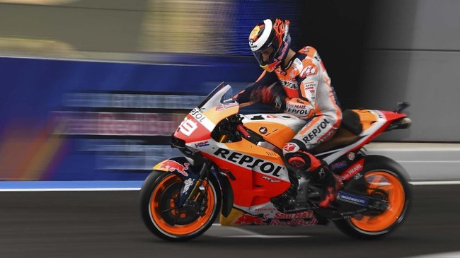 Jorge Lorenzo telah memutuskan pensiun dari MotoGP, setelah mencicipi kuda besi pabrikan Yamaha, Ducati, dan Honda.