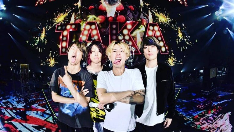 Band asal Jepang bernama One Ok Rock jadi pembuka konser Ed Sheeran di Jakarta. Berikut ini tujuh potret keren para pesonilnya.