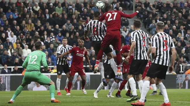 FOTO: Detik-detik Mohamed Salah Cedera Kepala
