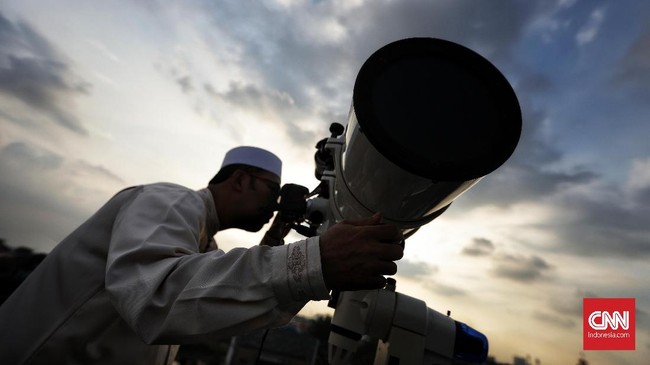 Pimpinan Pusat Muhammadiyah menetapkan awal Ramadan atau tanggal 1 Ramadhan 1443 Hijriah jatuh pada Sabtu, 2 April 2022.