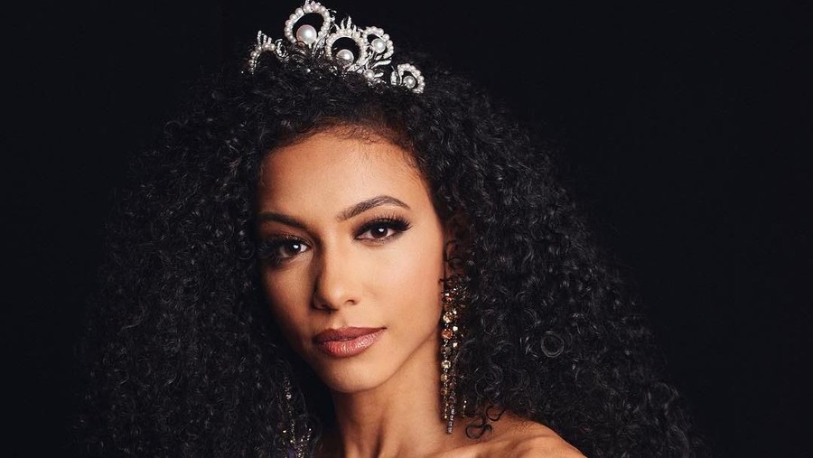 Tiga wanita berkulit hitam berhasil memenangkan Miss USA, Miss Teen USA, dan Miss America.