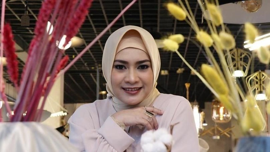 Beberapa penyanyi dangdut dunia yang sukses di mancanegara