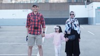 <span class="im">Sienna pun tampak sangat dekat dengan ibu sambungnya ini. (Foto: Instagram @benkasyafani)</span>