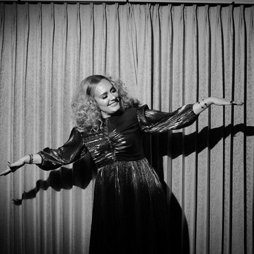 Adele Mantap Bercerai dari Simon Konecki