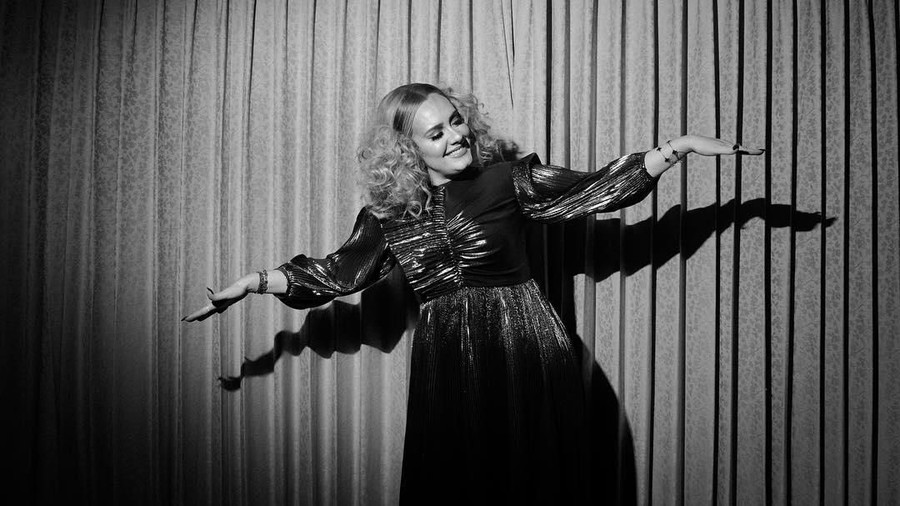 Di ulang tahunnya, Adele menuliskan kode yang diduga album barunya.